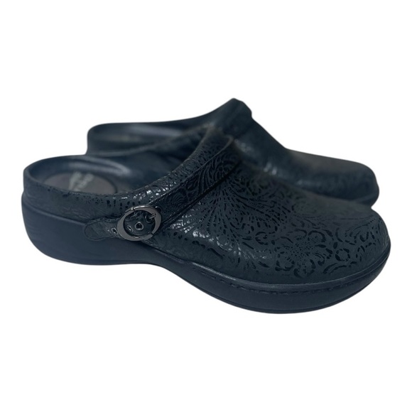 Dansko Women’s Allison Embossed Black Leather Slip On Mules - Picture 1 of 9